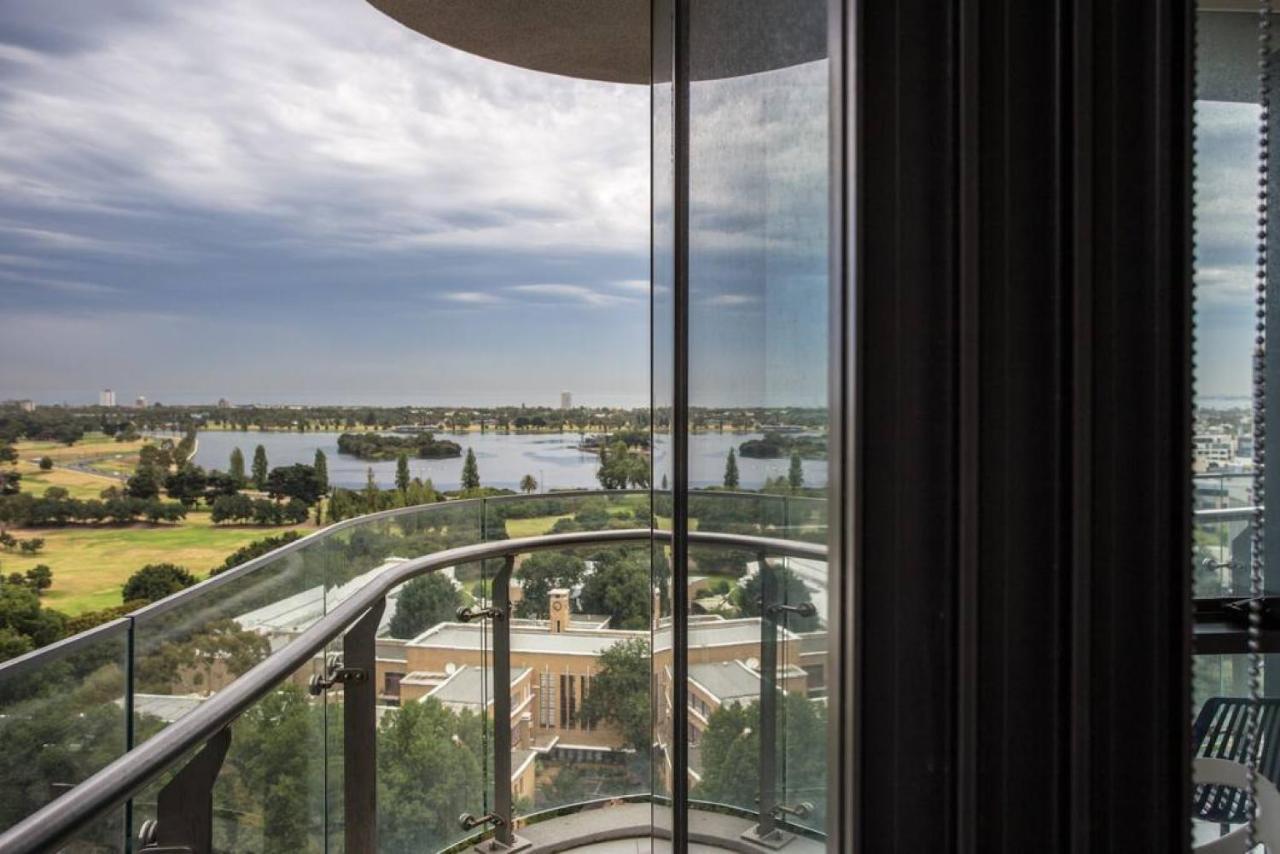 Readyset Apartments At Emerald Melbourne Zewnętrze zdjęcie