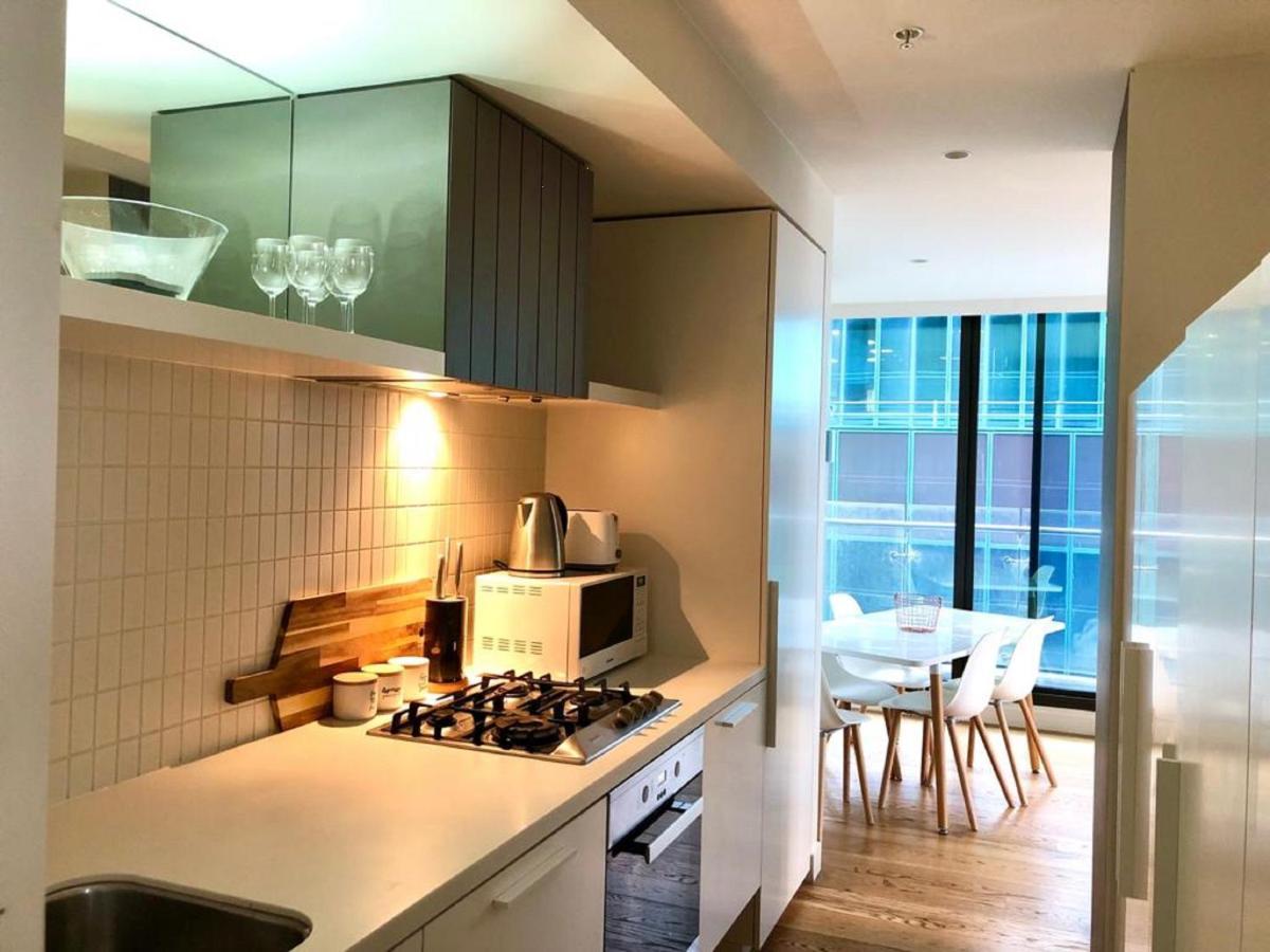 Readyset Apartments At Emerald Melbourne Zewnętrze zdjęcie
