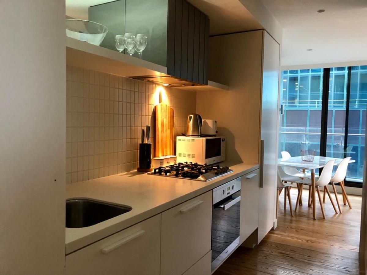 Readyset Apartments At Emerald Melbourne Zewnętrze zdjęcie