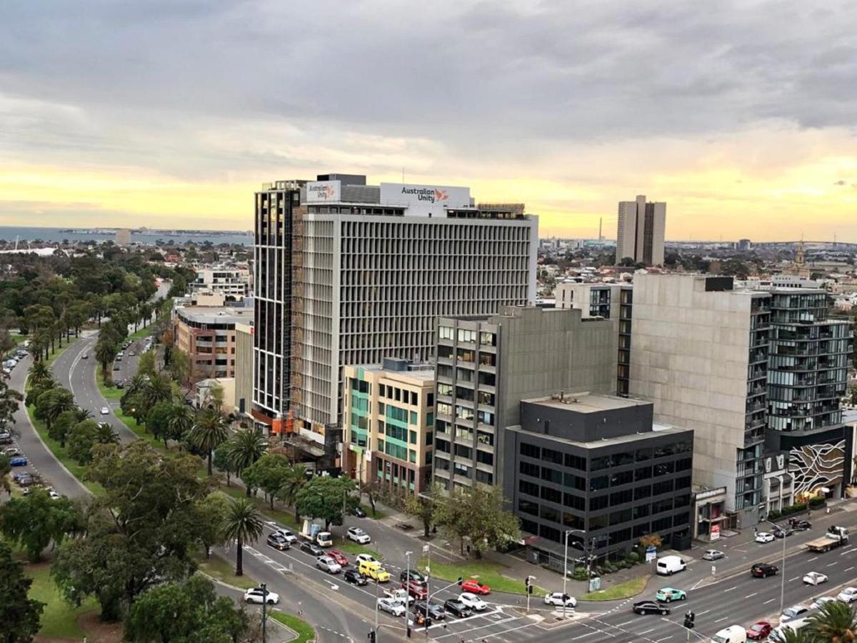 Readyset Apartments At Emerald Melbourne Zewnętrze zdjęcie